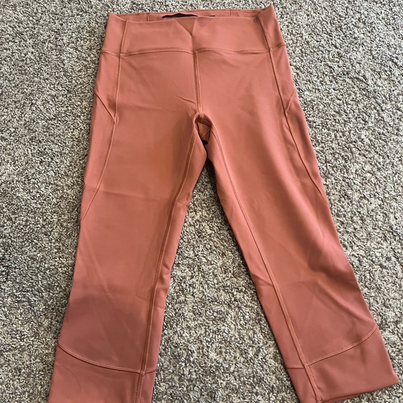 Lululemon Cropped fast and free crops - Picture 1 of 3